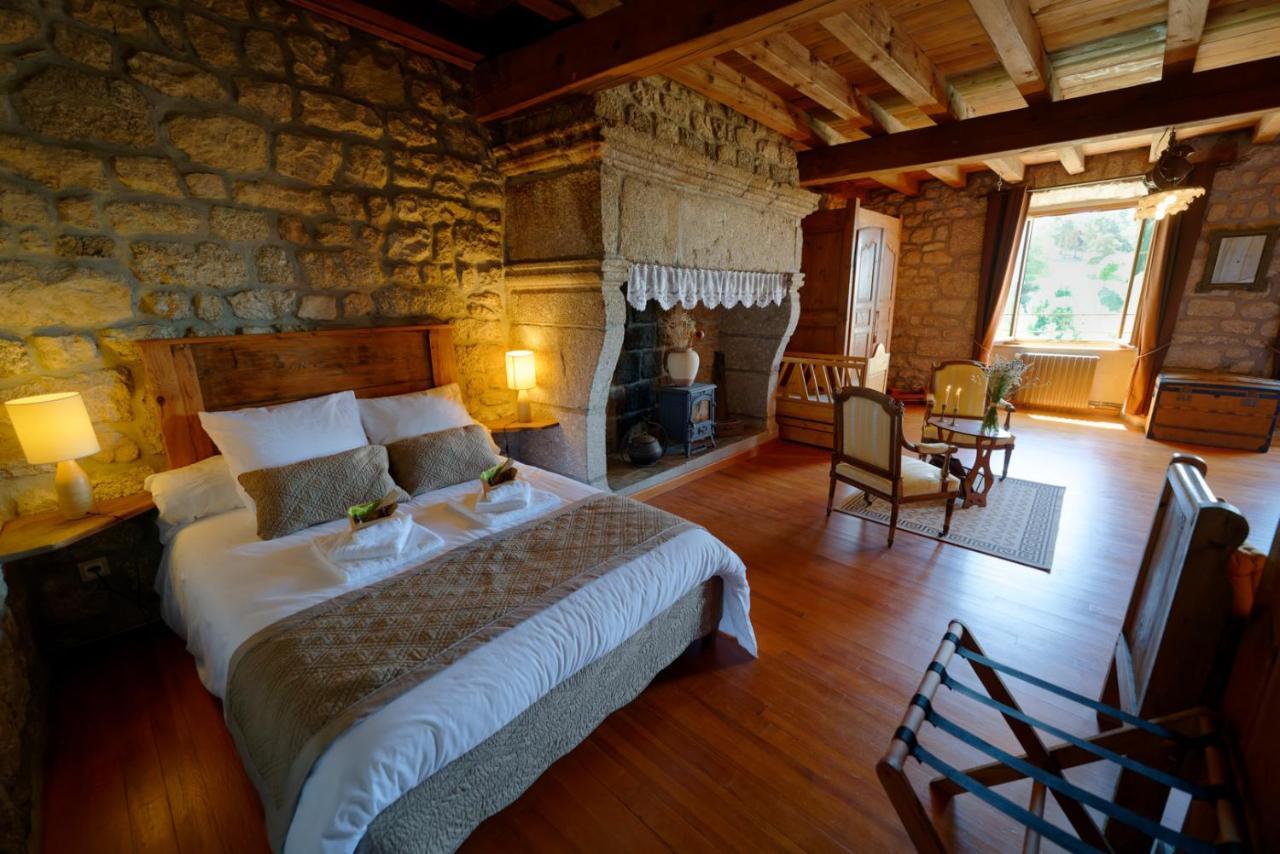 Le Petit Chateau Du Villard Le Malzieu-Forain Exterior photo